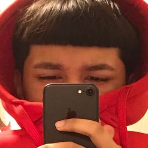 Meet your Posher, Carlos